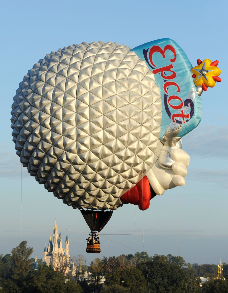 Illustration for article titled The Strangest Hot-Air Balloons To Ever Grace The Skies